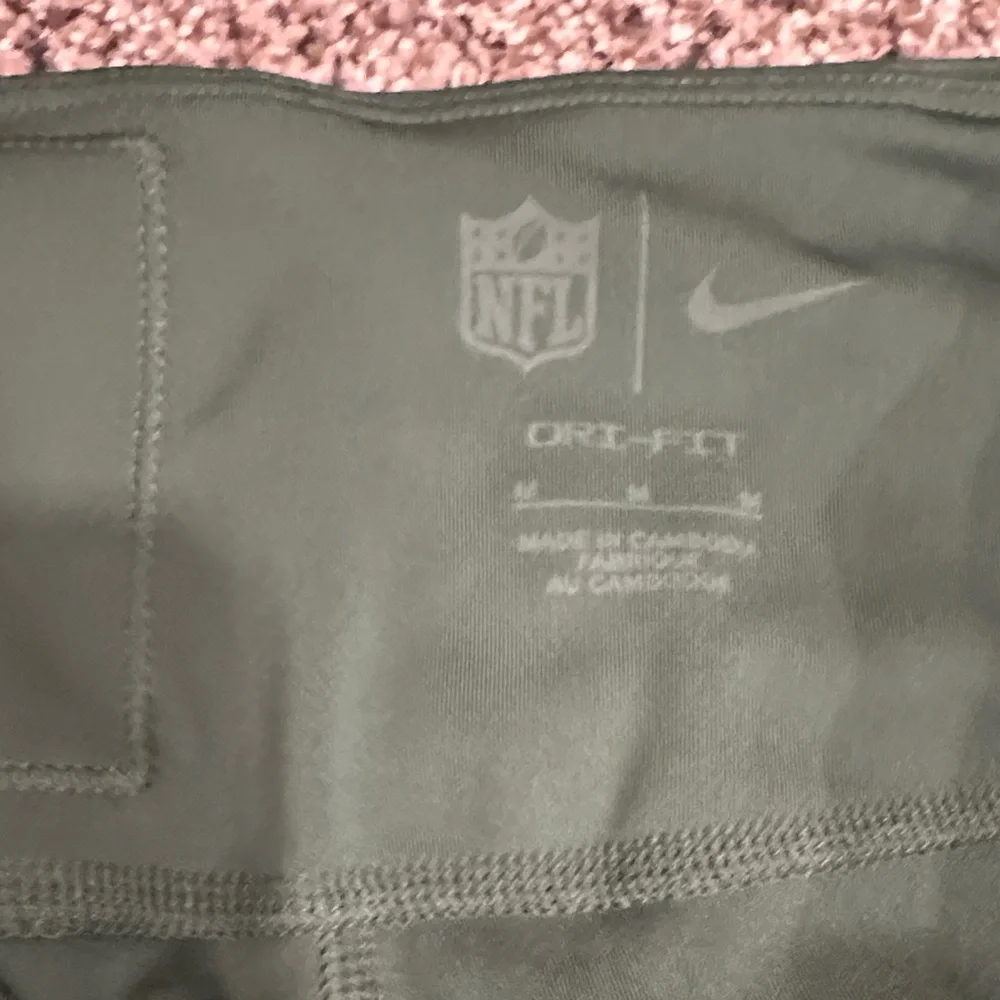 Nike DriFit Green Bay Packers leggings